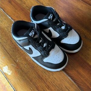 Nike Black and White Sneakers